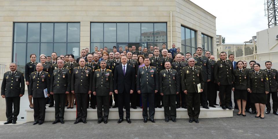 Ilham Aliyev viewed residential building for servicemen