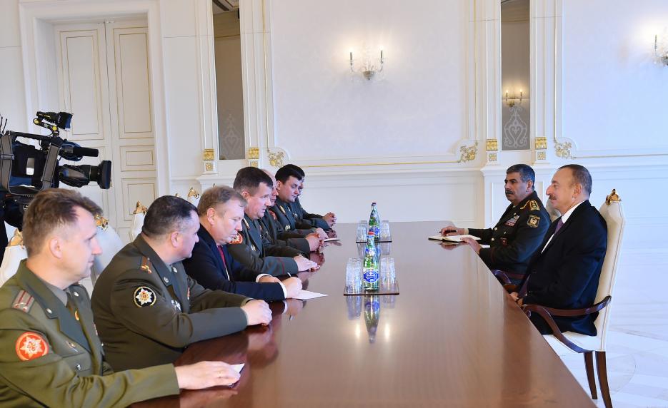 Ilham Aliyev received delegation led by Belarusian Defense Minister