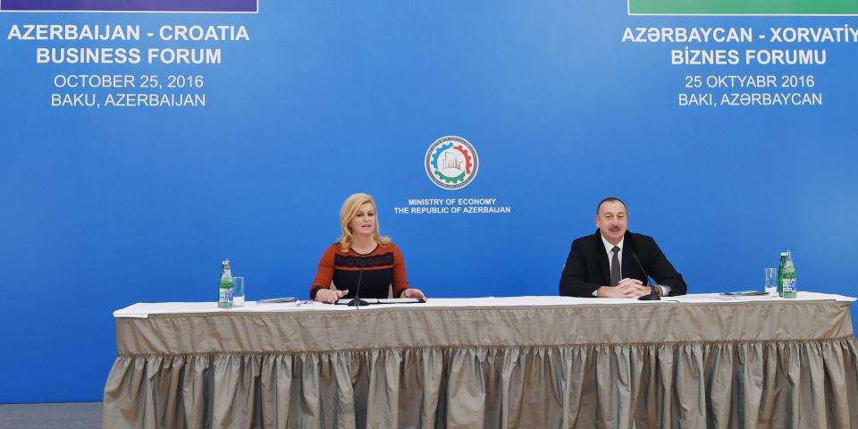 İlham Əliyev və ölkəmizdə rəsmi səfərdə olan Xorvatiya Respublikasının Prezidenti xanım Kolinda Qrabar-Kitaroviç Azərbaycan-Xorvatiya biznes forumunda iştirak ediblər