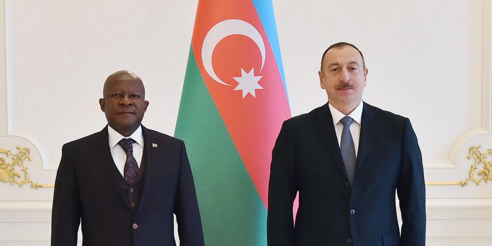 Ilham Aliyev received credentials of incoming South African Ambassador