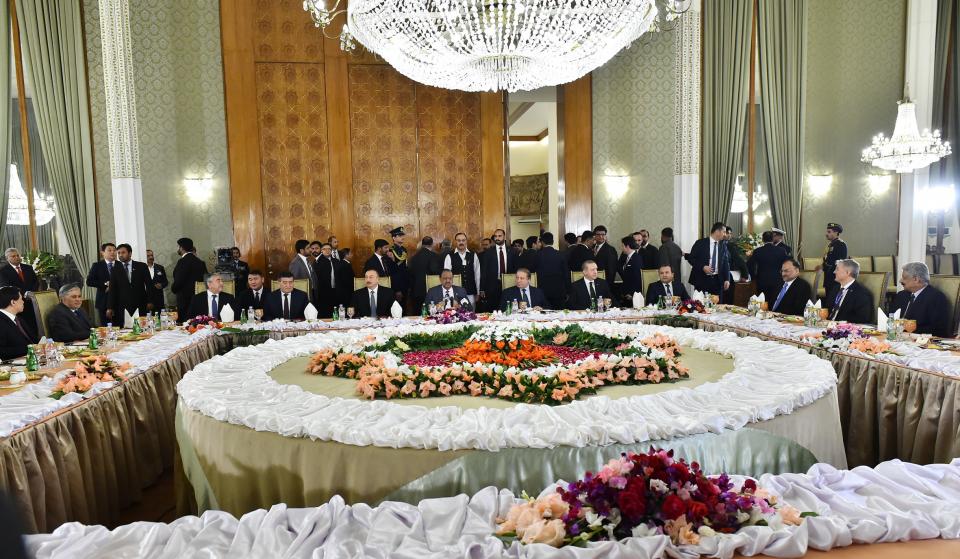 Ilham Aliyev attended dinner party hosted by Pakistani head of state