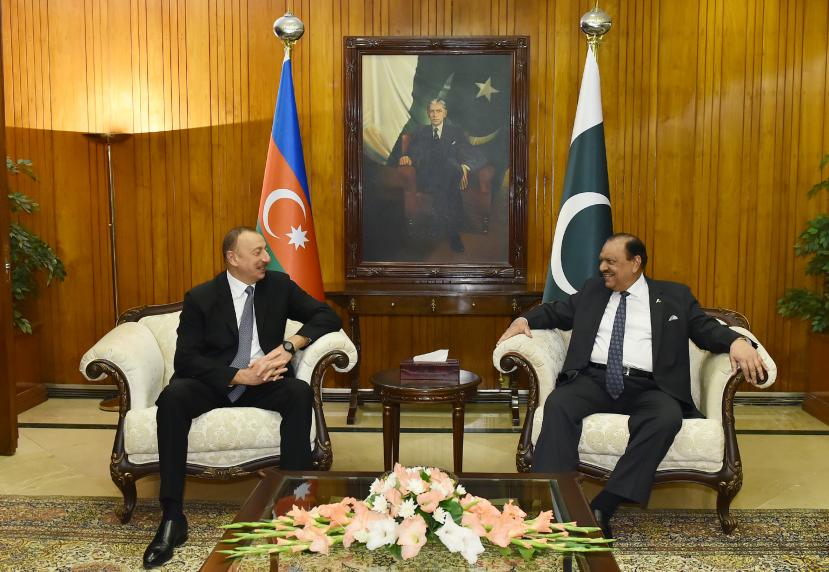 Ilham Aliyev met with Pakistani President Mamnoon Hussain