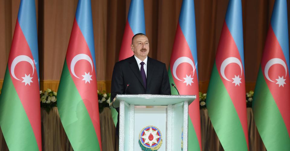 Ilham Aliyev attended official reception on the occasion of Azerbaijan's Republic Day