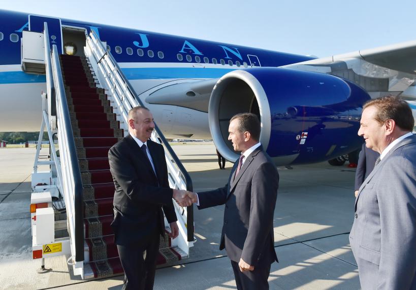 Ilham Aliyev arrived in Russia for working visit