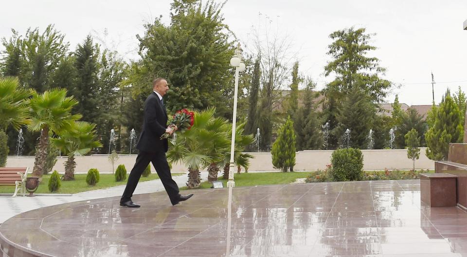 Ilham Aliyev arrived in Salyan district for visit