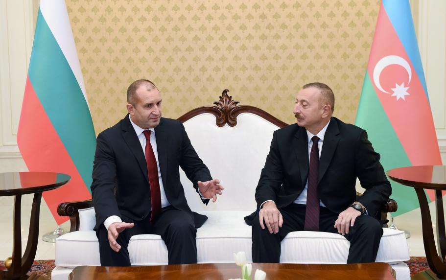 Ilham Aliyev, first lady Mehriban Aliyeva met with Bulgarian President Rumen Radev and his wife Desislava Radeva