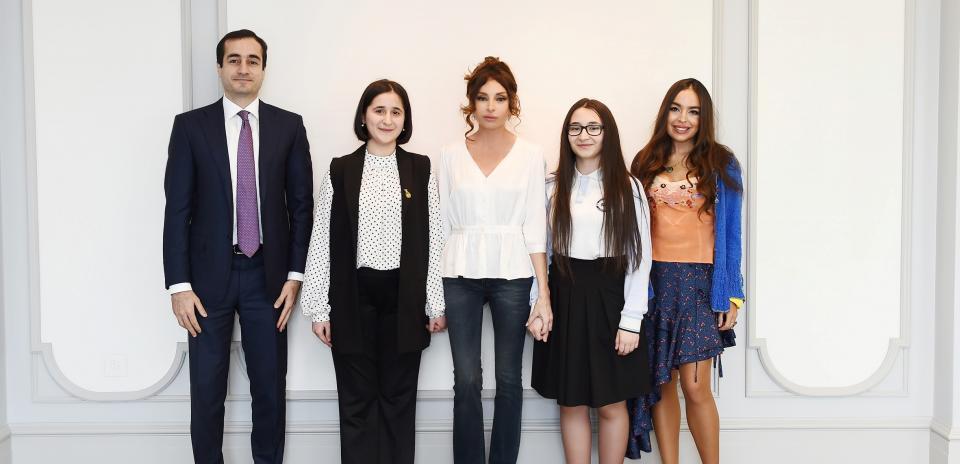 First Vice-President Mehriban Aliyeva met with young inventors