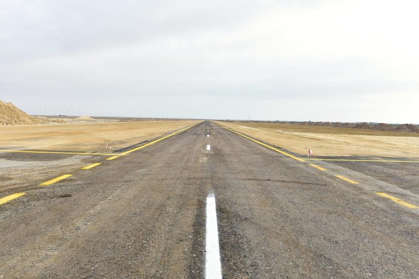 Ilham Aliyev viewed construction progress at Baku-Guba-Russia state border highway