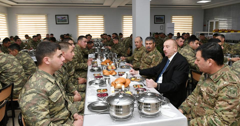 Ilham Aliyev viewed newly-built military unit in Beylagan district