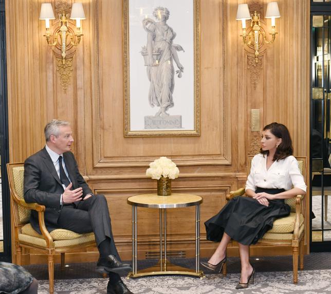 First Vice-President Mehriban Aliyeva met with French Minister of Economy and Finance Bruno Le Maire