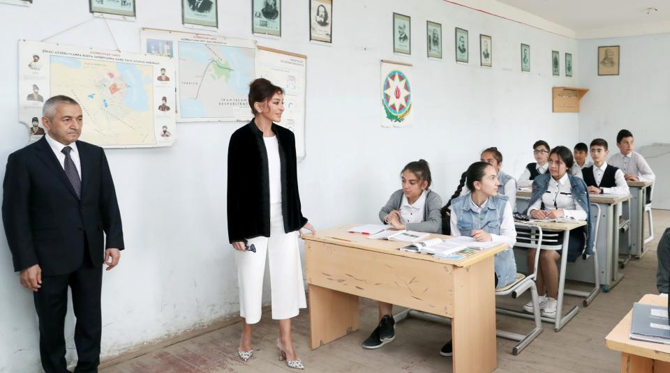 First Vice-President Mehriban Aliyeva visits Kurdakhani settlement of Baku