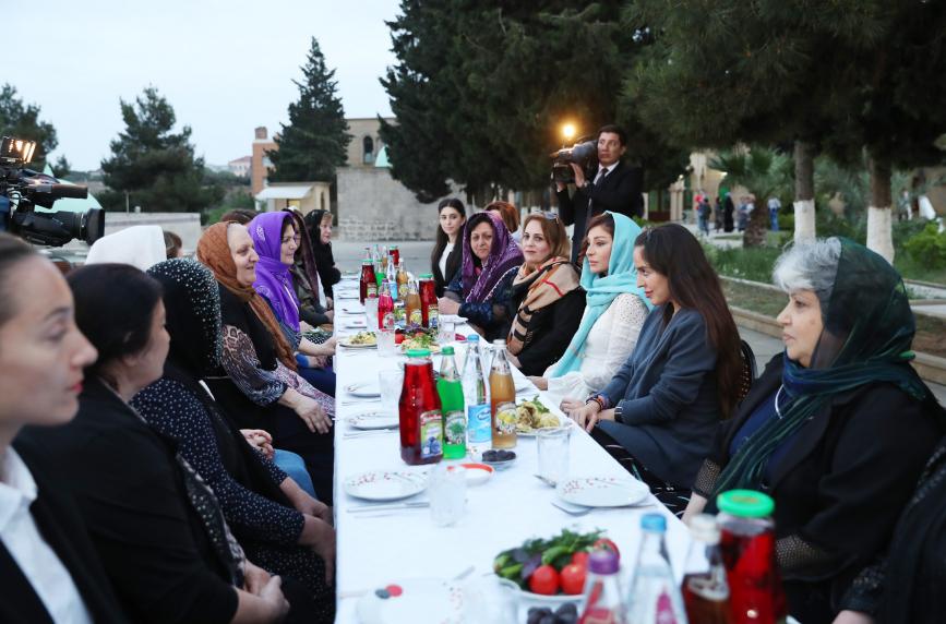 Birinci vitse-prezident Mehriban Əliyeva iftar mərasimində iştirak edib