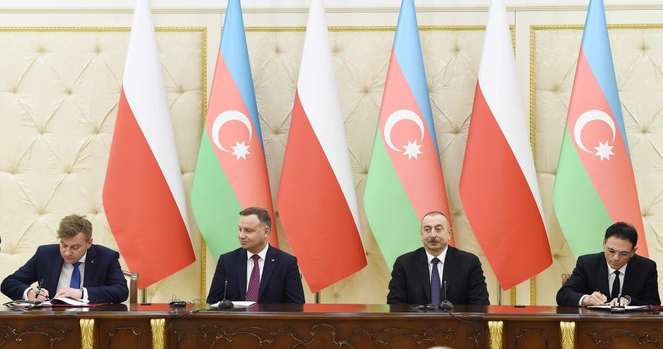 Подписаны азербайджано-польские документы