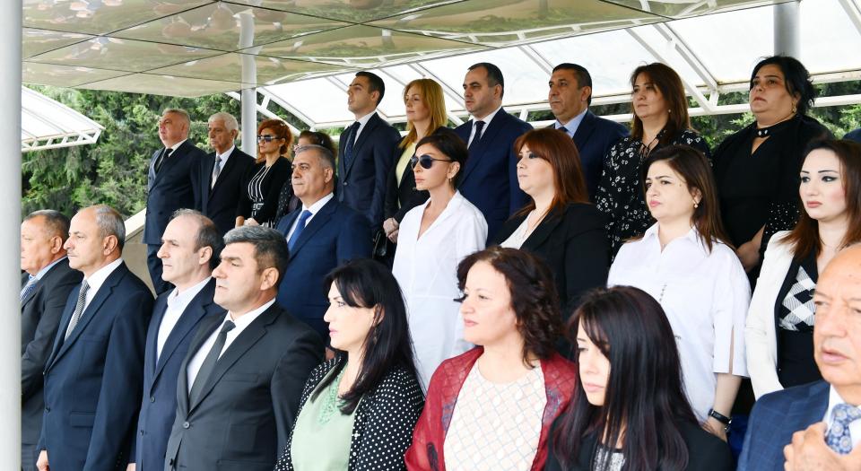 Birinci vitse-prezident Mehriban Əliyeva DTX-nin N saylı hərbi hissəsində müddətli həqiqi hərbi xidmət qulluqçularının ehtiyata buraxılması mərasimində iştirak edib