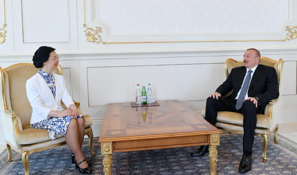 Ilham Aliyev received credentials of incoming Chinese ambassador