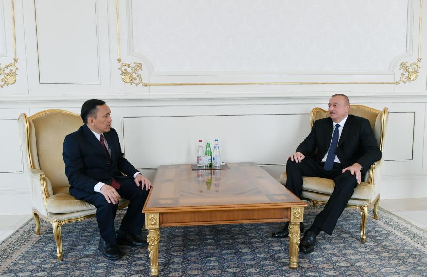 Ilham Aliyev received credentials of incoming Laotian Ambassador