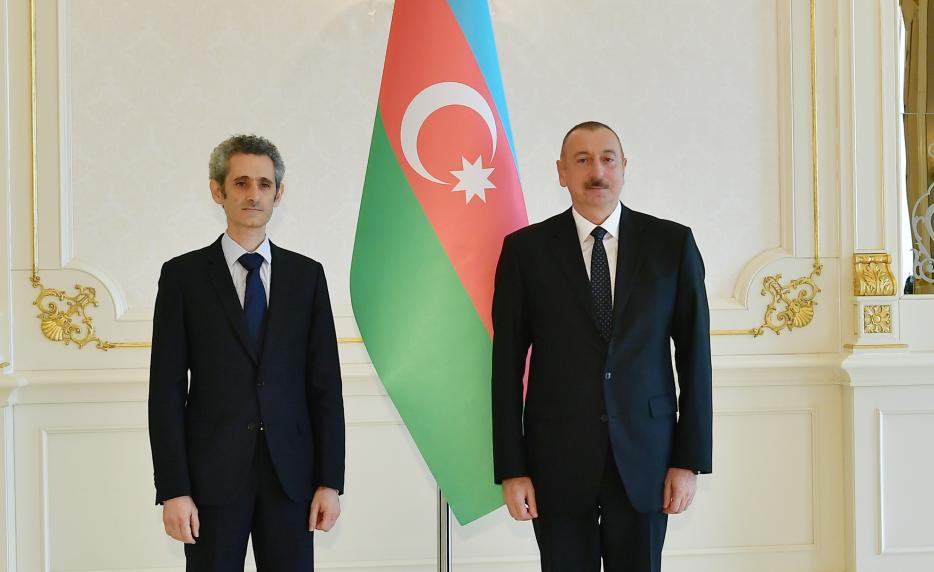 Ilham Aliyev received credentials of incoming French ambassador