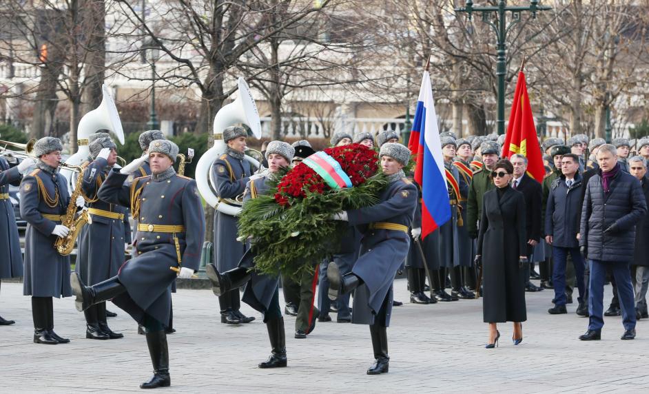 Первый вице-президент Мехрибан Алиева посетила в Москве Могилу Неизвестного солдата