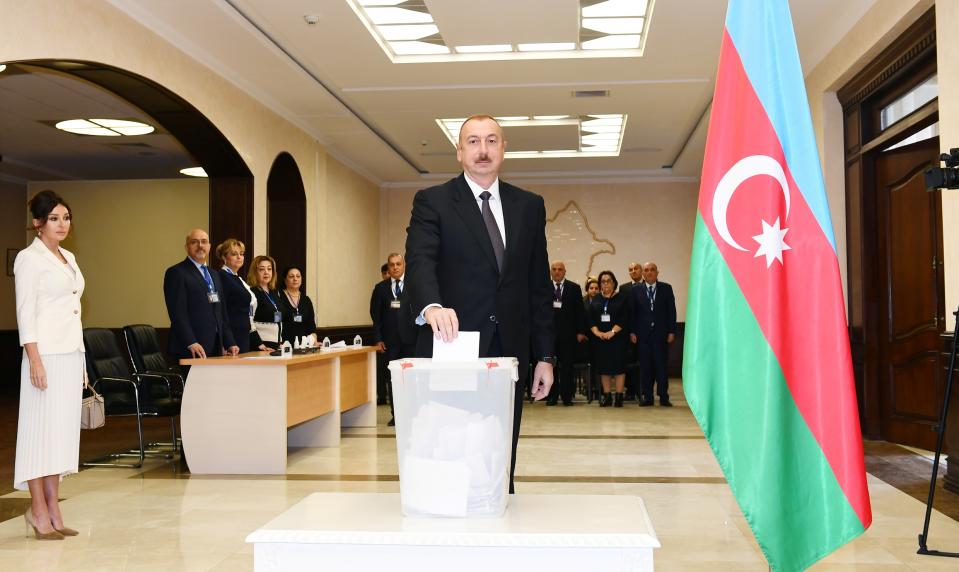 Ilham Aliyev voted at polling station No 6