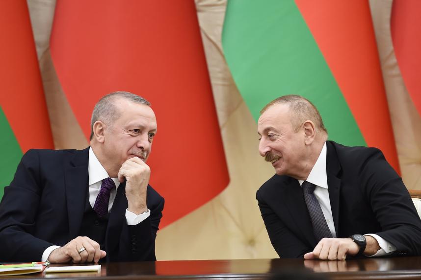 Azerbaijan, Turkey signed bilateral documents