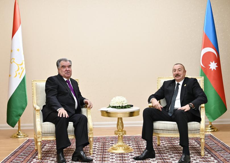 Состоялась встреча Ильхама Алиева с Президентом Таджикистана Эмомали Рахмоном