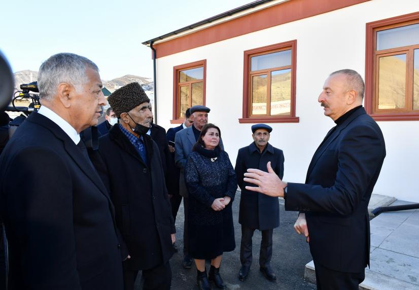 Ilham Aliyev and First Lady Mehriban Aliyeva viewed renovation work carried out in Gonagkand settlement, Guba
