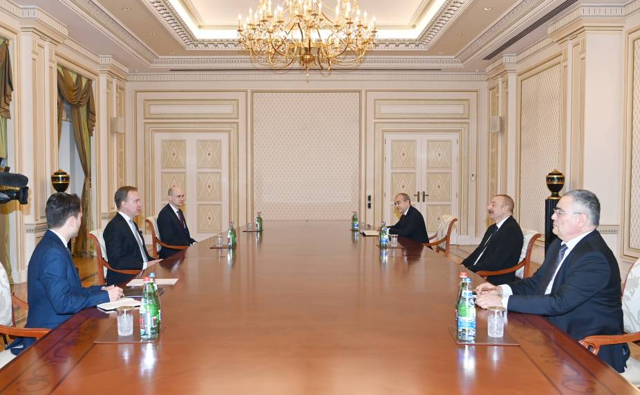 Ilham Aliyev received delegation led by President of World Economic Forum