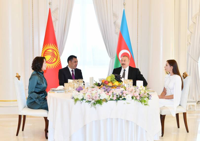 Official dinner was hosted on behalf of Ilham Aliyev and his wife Mehriban Aliyeva in honor of President Sadyr Japarov and his wife Aigul Japarova