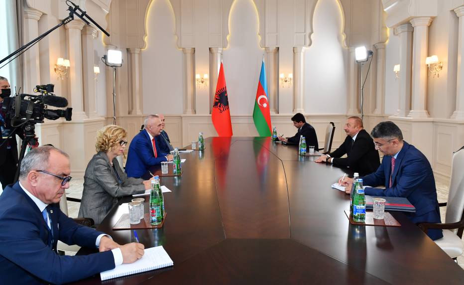  Ильхам Алиев встретился с Президентом Албании Илиром Метой