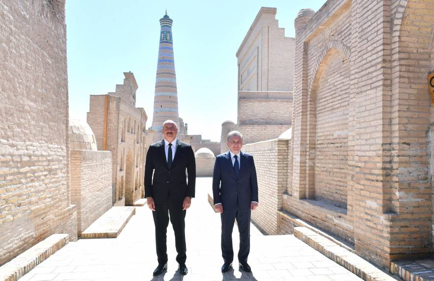 Ilham Aliyev viewed Ichan-Kala Historical Architectural State Museum
