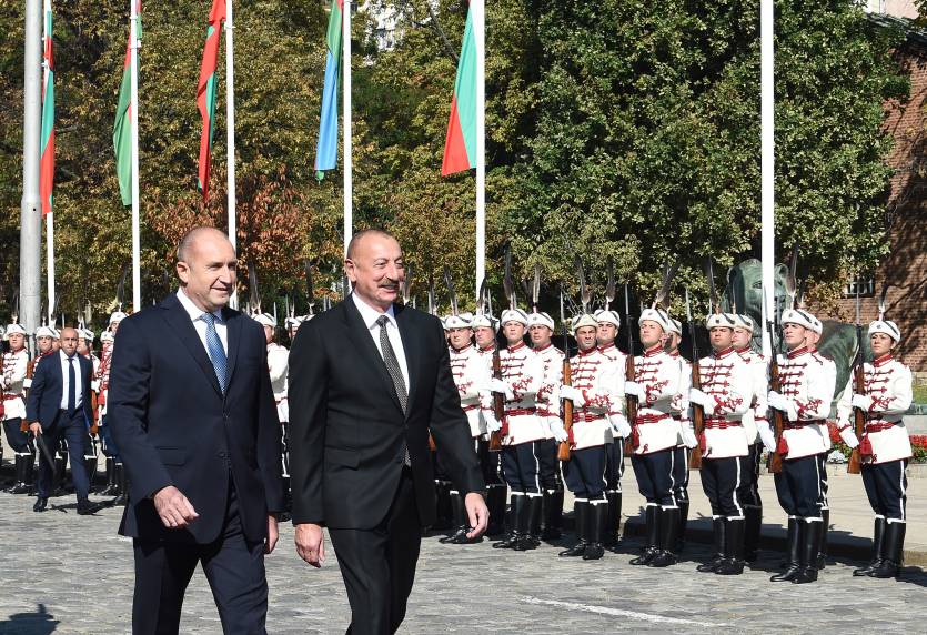 В Софии состоялась церемония официальной встречи Ильхама Алиева