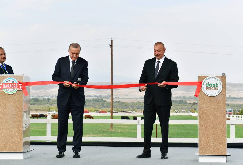 Azərbaycan və Türkiyə prezidentləri Zəngilanda “Dost Aqropark” ağıllı kənd təsərrüfatı kompleksinin birinci mərhələsinin açılışında iştirak ediblər