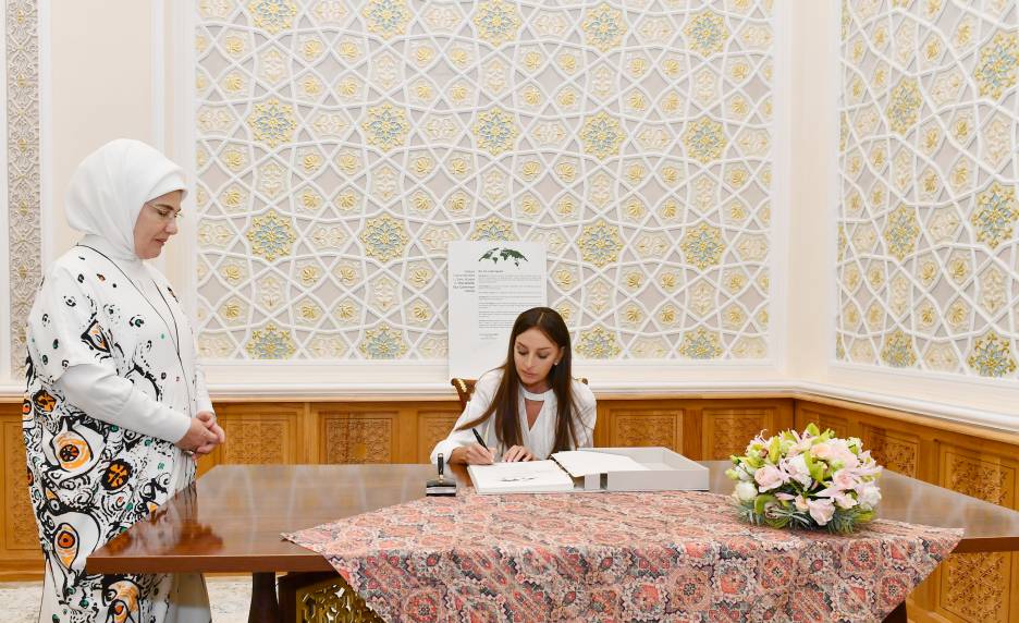A “Declaration on Global Commitment to Zero Waste for the World, Our Common Home” was signed by First Lady of the Republic of Azerbaijan Mehriban Aliyeva