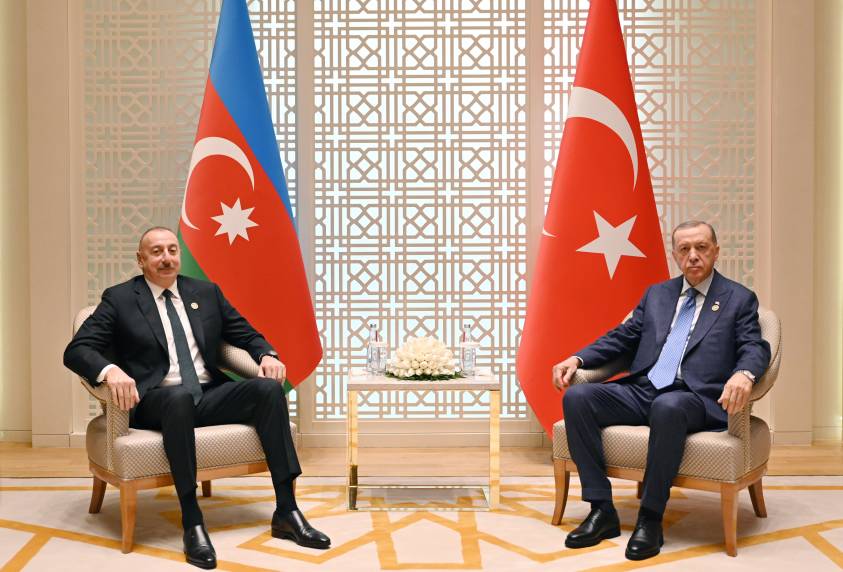 Ilham Aliyev met with President of Turkiye Recep Tayyip Erdogan