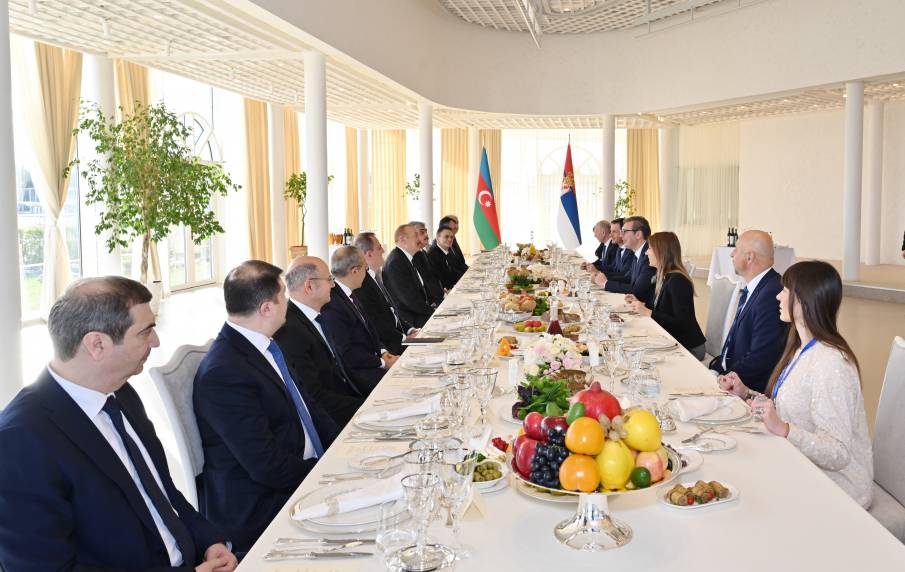 Dinner was hosted on behalf of President Ilham Aliyev in honor of President of Serbia Aleksandar Vucic