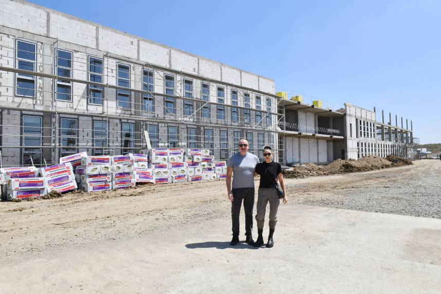 Ilham Aliyev viewed construction works in school being built in Fuzuli as gift on behalf of Uzbekistani people