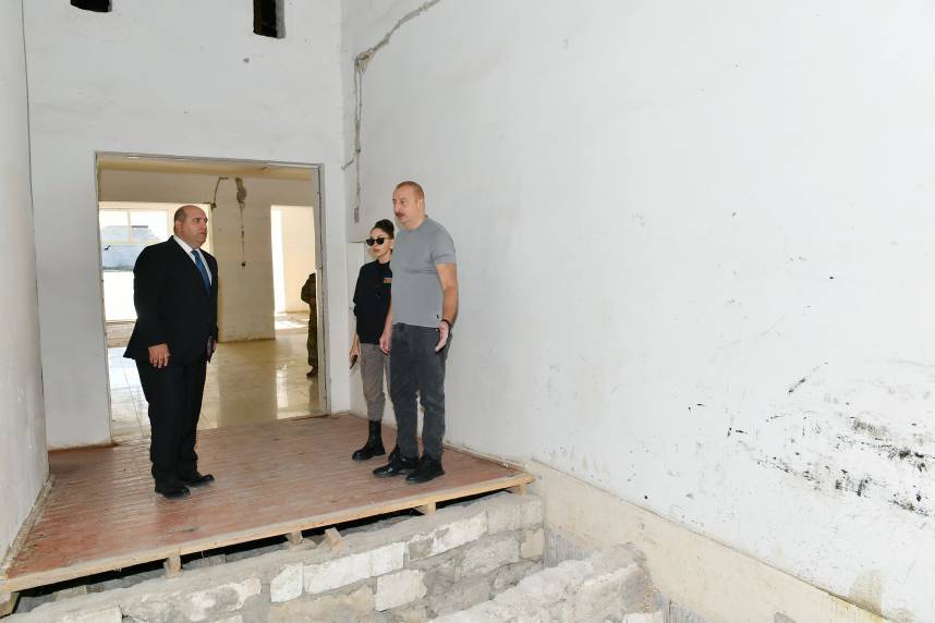 Ilham Aliyev viewed restoration project of 360-seat school in Hadrut settlement