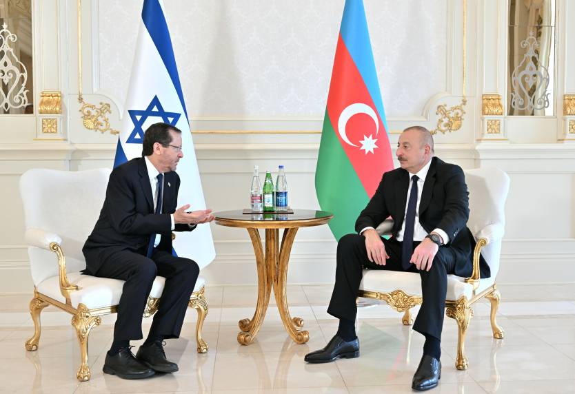 Azerbaijani and Israeli Presidents held one-on-one meeting