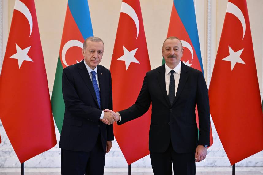 Состоялась встреча Президента Азербайджана Ильхама Алиева и Президента Турции Реджепа Тайипа Эрдогана один на один