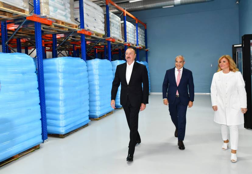 Ильхам Алиев принял участие в открытии фармацевтического завода Diamed в Баку