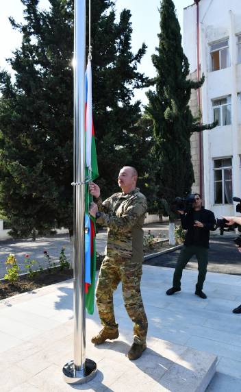 Ilham Aliyev raised National flag of Azerbaijan in Asgaran settlement of Khojaly district