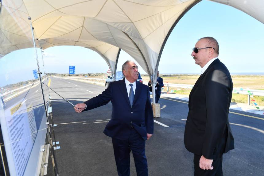 Ильхам Алиев принял участие в открытии новой платной автомобильной дороги Баку-Губа-государственная граница с Российской Федерацией