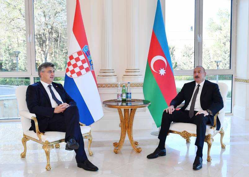 Состоялась встреча Ильхама Алиева с премьер-министром Хорватии Андреем Пленковичем