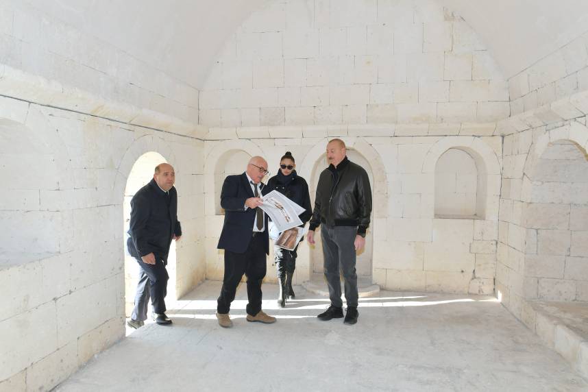 Ильхам Алиев и первая леди Мехрибан Алиева ознакомились с ремонтно-восстановительными работами в комплексе «Имарет» в городе Агдам