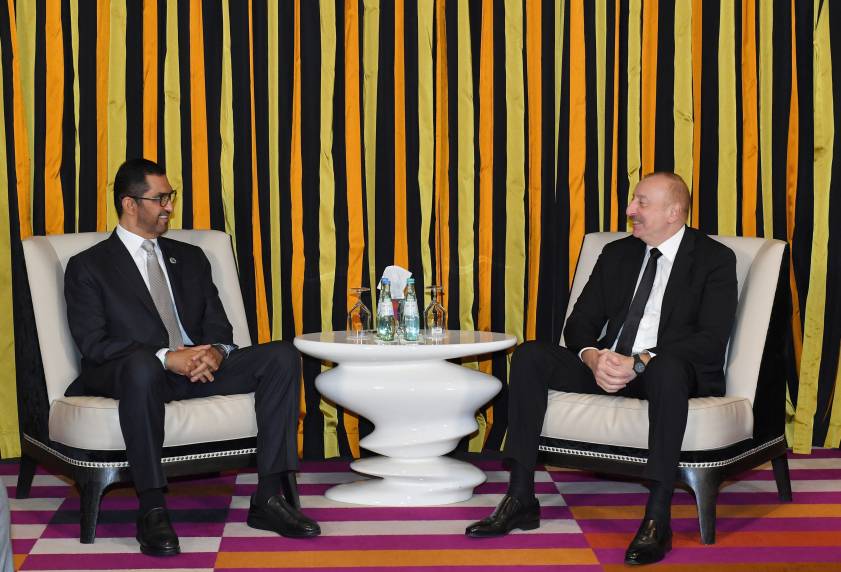 Состоялась встреча Ильхама Алиева с министром промышленности и передовых технологий ОАЭ