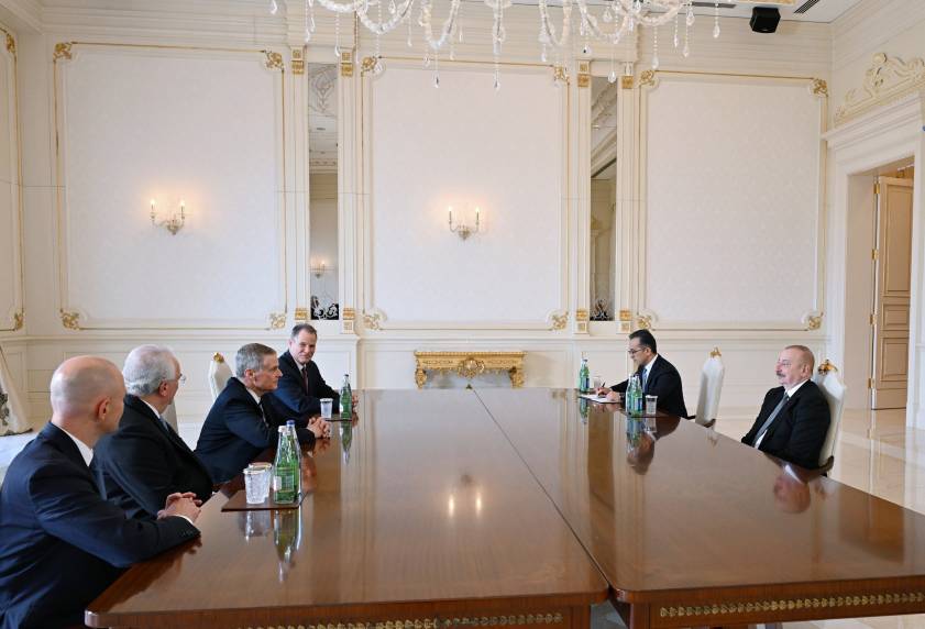 Ilham Aliyev received representatives of U.S. Church of Jesus Christ of Latter-day Saints and Stirling Foundation