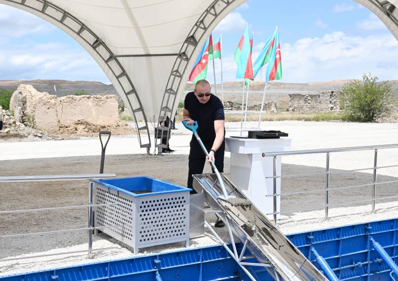 Ilham Aliyev attended the groundbreaking ceremony for the village of Karkhulu in Jabrayil district