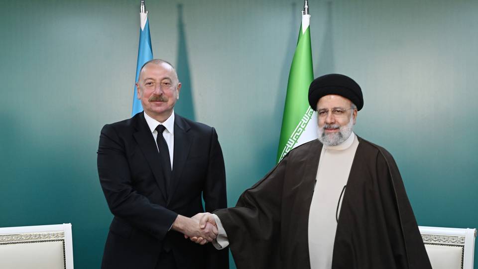 Meeting between President Ilham Aliyev and President Seyyed Ebrahim Raisi was held at state border between Azerbaijan and Iran