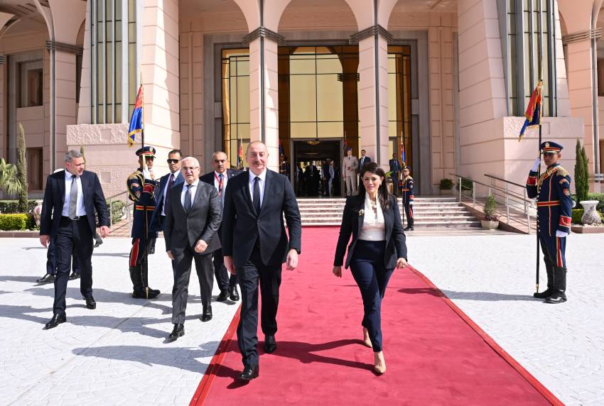 Ilham Aliyev completed his official visit to Egypt