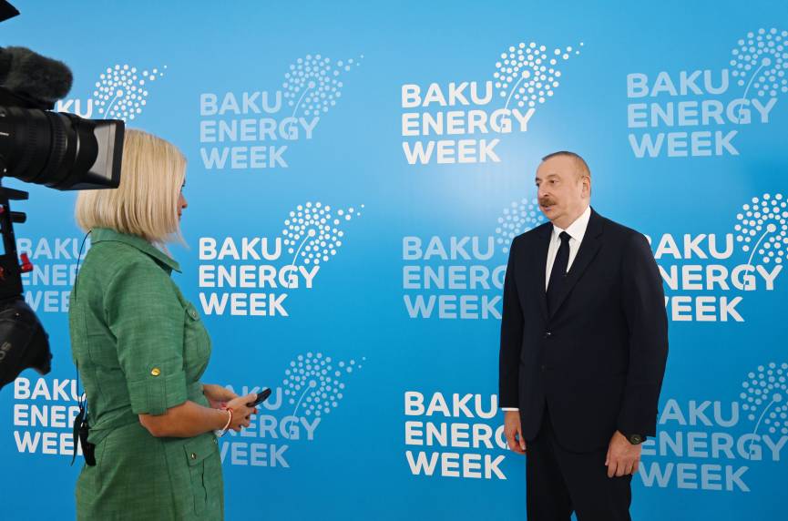 На телеканале Евроньюс показано интервью Президента Азербайджана Ильхама Алиева